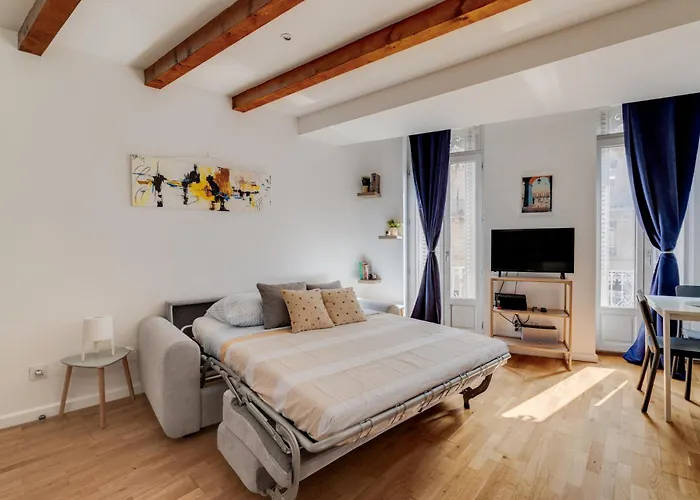 O Merveilleux Compans - Centre - Wifi, Tv アパート